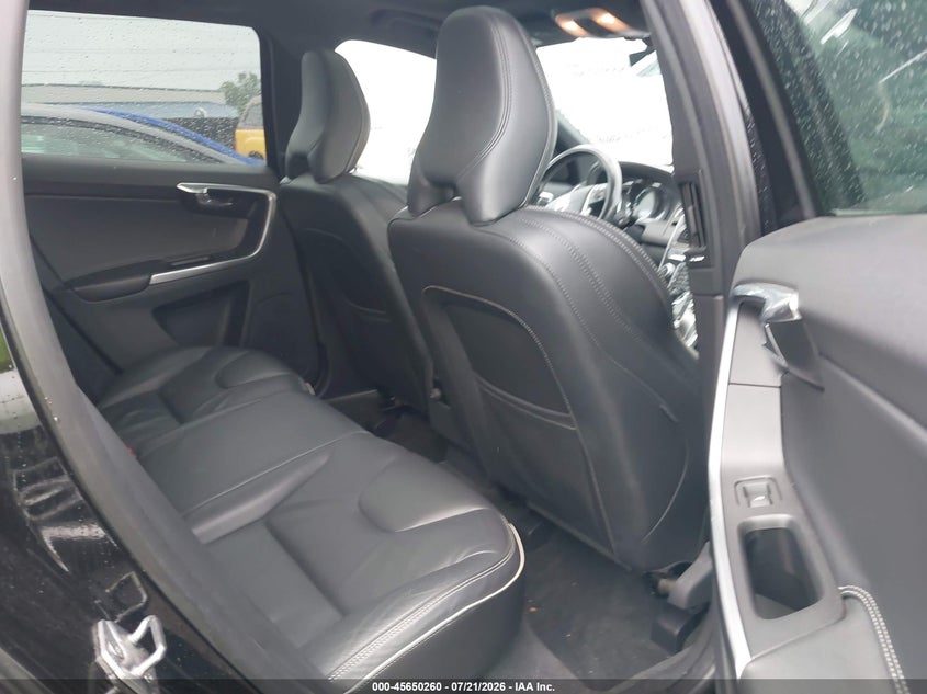2016 VOLVO XC60 auction photo 8