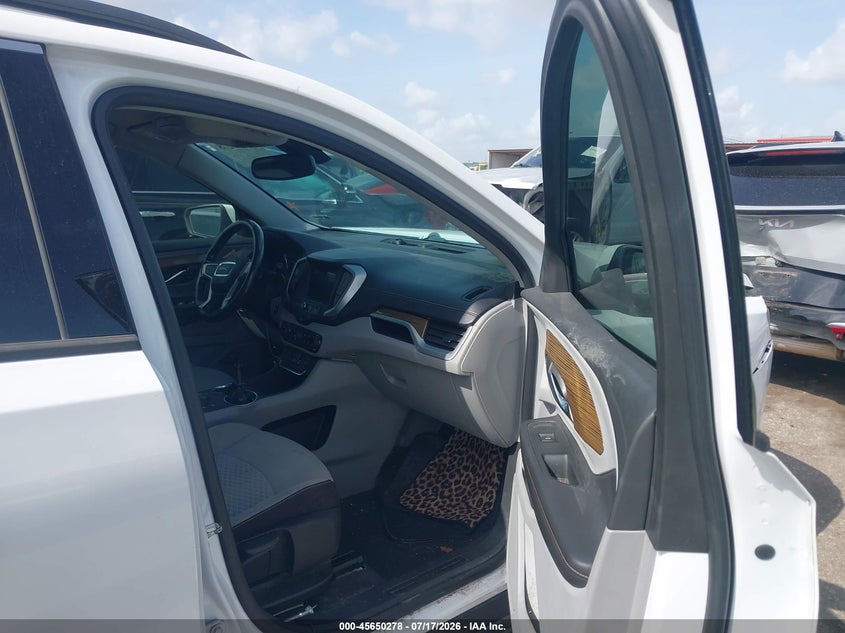 2019 GMC TERRAIN auction photo 5