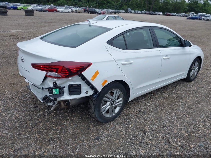 2020 HYUNDAI ELANTRA auction photo 4