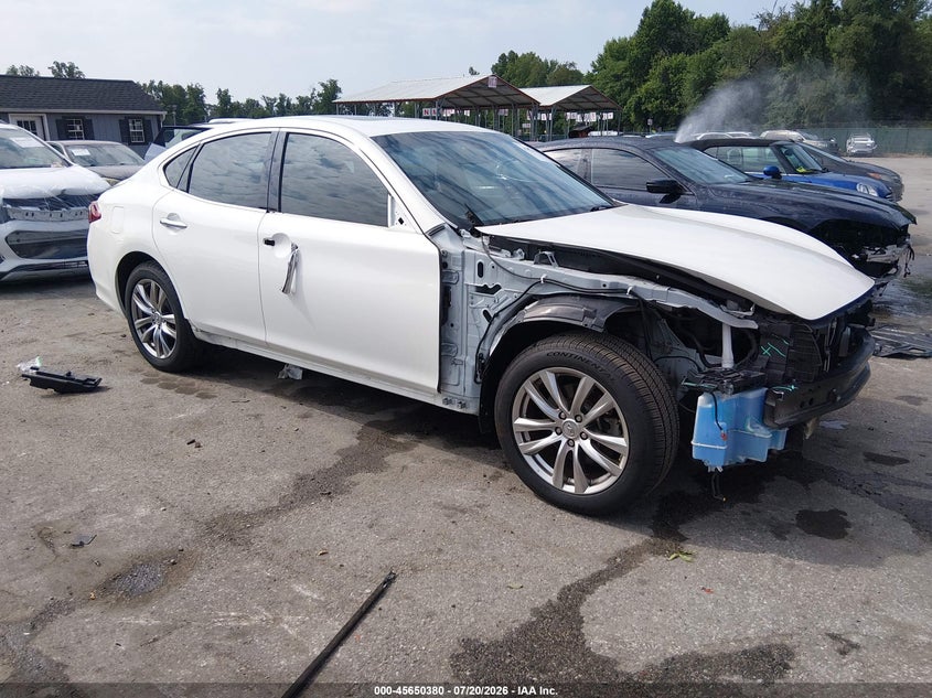 2015 INFINITI Q70 auction photo 1