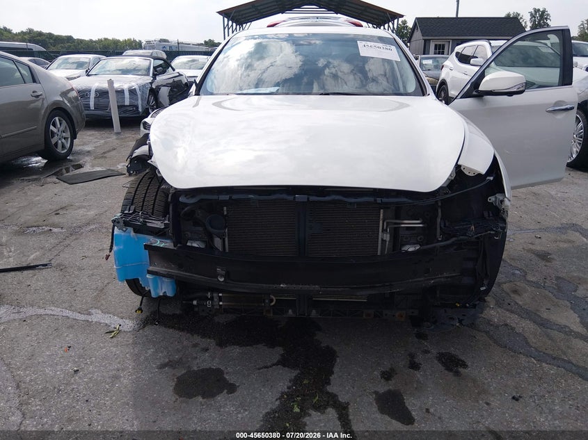 2015 INFINITI Q70 auction photo 6