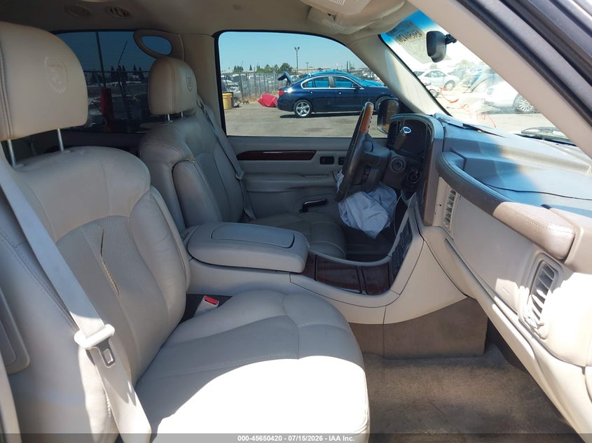 2002 CADILLAC ESCALADE auction photo 5
