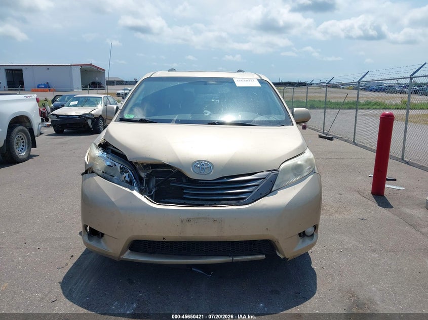 2012 Toyota Sienna Limited V6 7 Passenger/Xle V6 7 Passenger Auto Access Seat/Xle V6 8 Passenger VIN: 5TDYK3DC2CS234094 Lot: 45650421