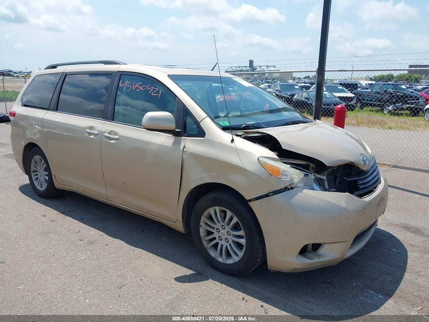 2012 Toyota Sienna Limited V6 7 Passenger/Xle V6 7 Passenger Auto Access Seat/Xle V6 8 Passenger VIN: 5TDYK3DC2CS234094 Lot: 45650421