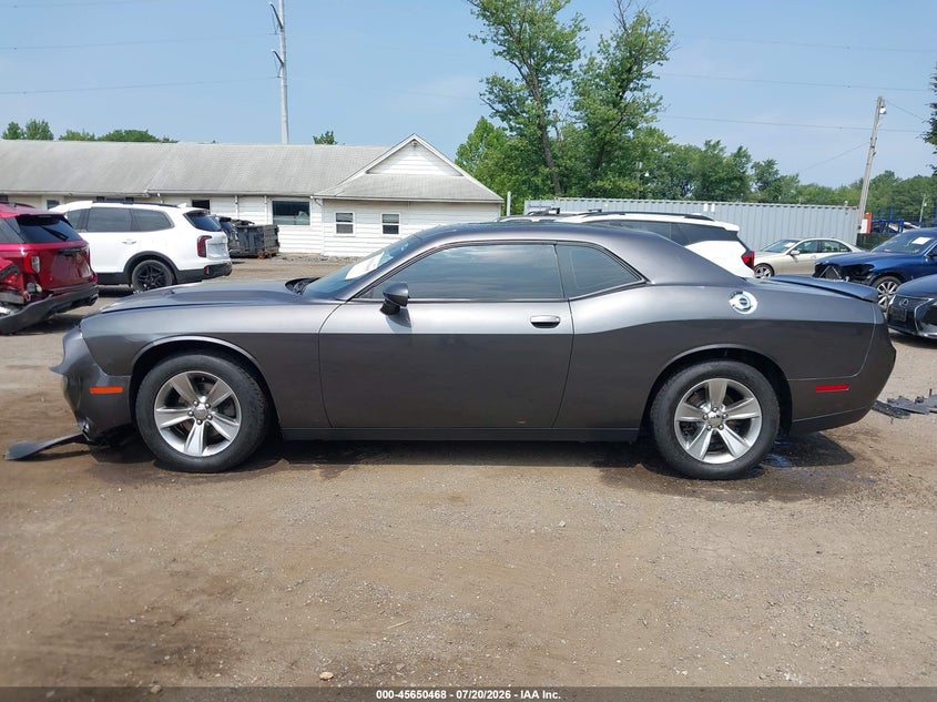 2018 Dodge Challenger Sxt VIN: 2C3CDZAG6JH245873 Lot: 45650468