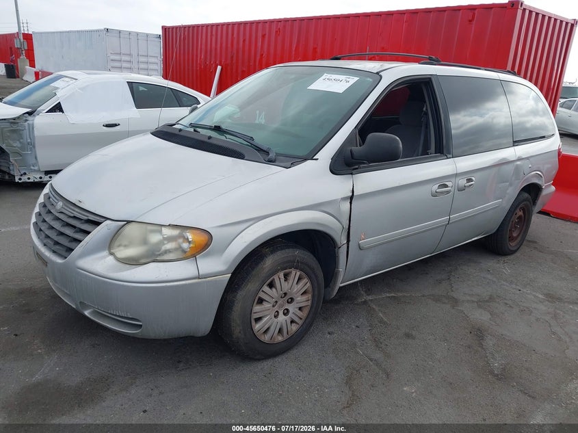 2006 Chrysler Town & Country Lx, Обычный износ, IAAI, VIN 2A4GP44R46R900452 — фото 2