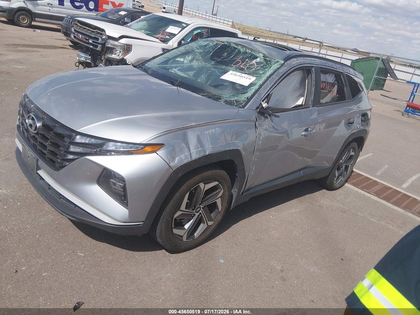 2023 HYUNDAI TUCSON auction photo 2