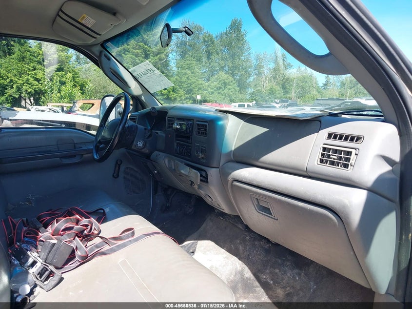 2003 Ford F-450 Xl/Xlt VIN: 1FDXF46S73EB49733 Lot: 45650536