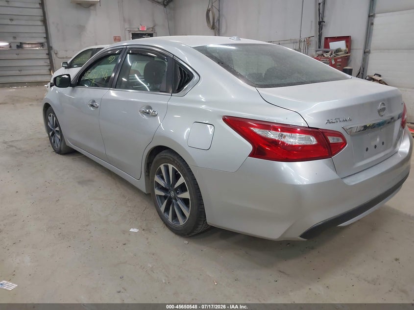 2017 NISSAN ALTIMA auction photo 3