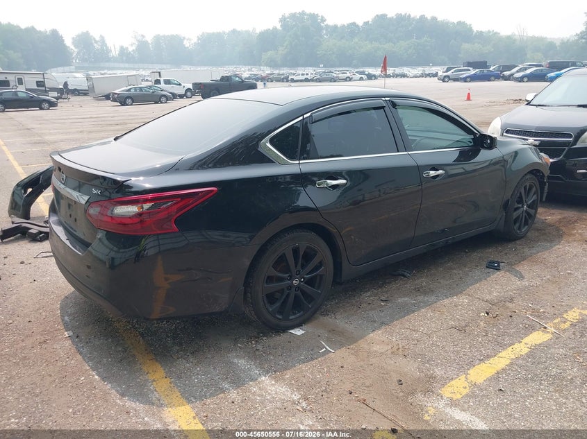 2018 NISSAN ALTIMA auction photo 4