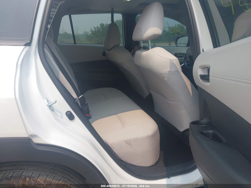 2025 Toyota Corolla Cross Le VIN: 7MUBAABG6SV127489 Lot: 45650676