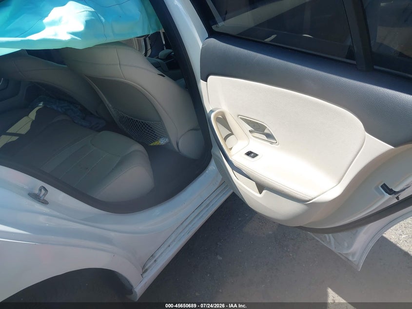 2019 MERCEDES-BENZ A 220 auction photo 8