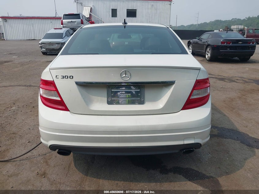 2011 Mercedes-Benz C 300 Luxury/Sport VIN: WDDGF5EB2BA516416 Lot: 45650698