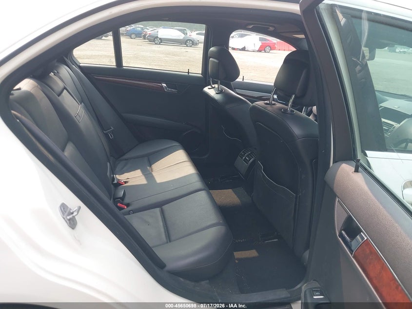 2011 Mercedes-Benz C 300 Luxury/Sport VIN: WDDGF5EB2BA516416 Lot: 45650698