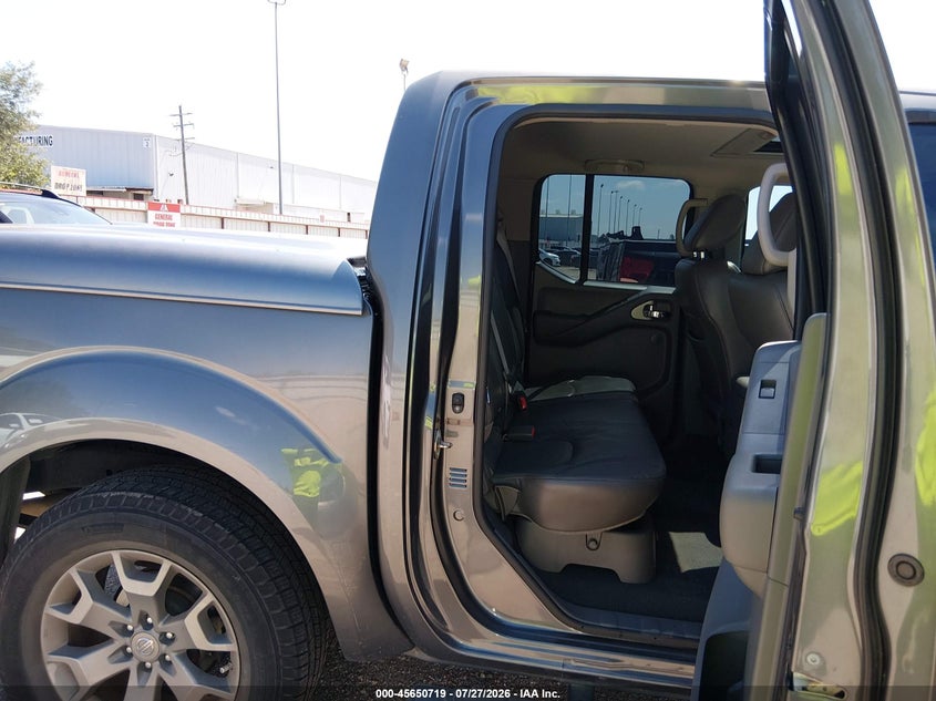 2019 NISSAN FRONTIER auction photo 8