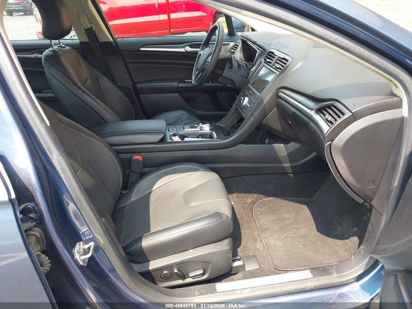 2019 FORD FUSION ENERGI auction photo 5