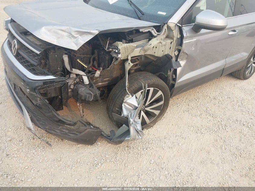 2022 Volkswagen Taos 1.5T Se VIN: 3VVWX7B21NM072831 Lot: 45650793
