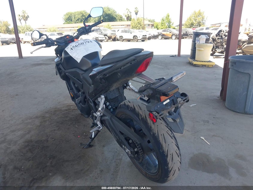 2024 HONDA CB500 auction photo 3