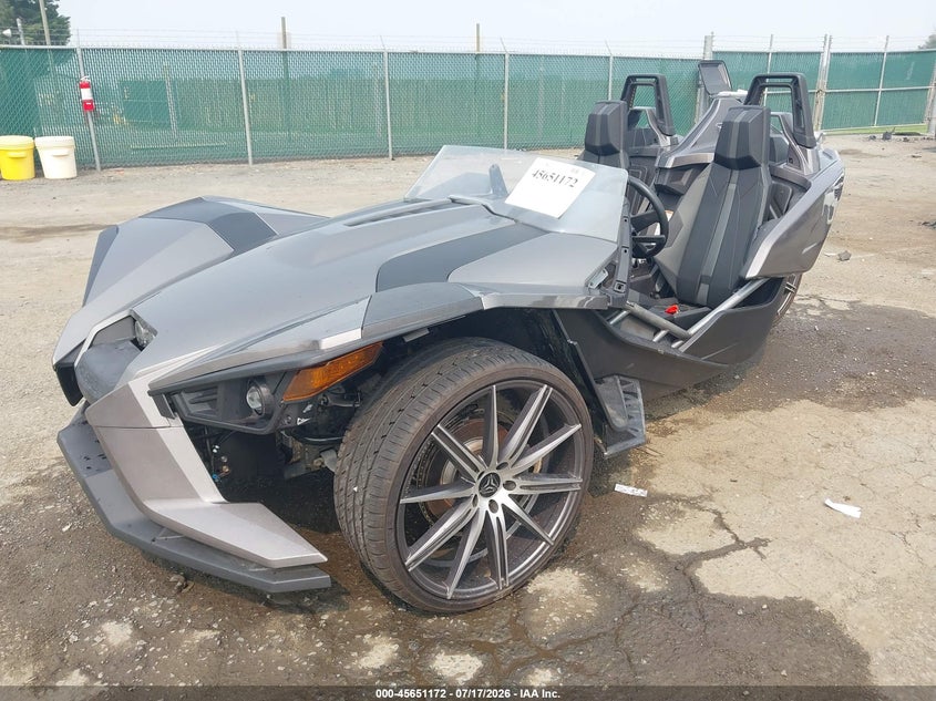 2015 POLARIS SLINGSHOT auction photo 2