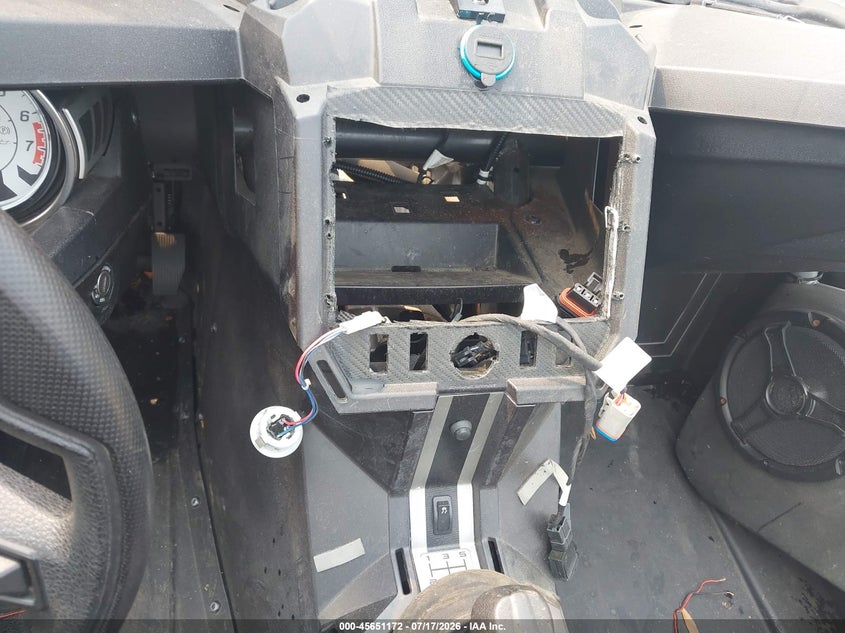 2015 POLARIS SLINGSHOT auction photo 6
