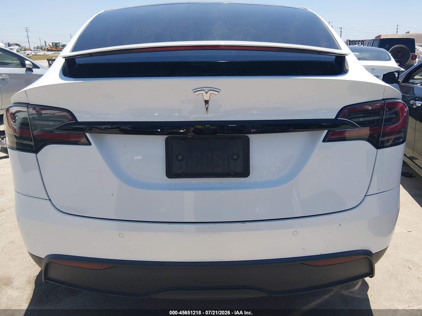 2022 Tesla Model X Dual Motor All-Wheel Drive VIN: 7SAXCBE54NF360891 Lot: 45651218