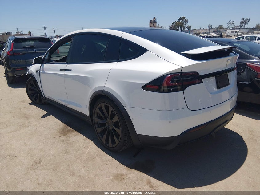 2022 Tesla Model X Dual Motor All-Wheel Drive VIN: 7SAXCBE54NF360891 Lot: 45651218