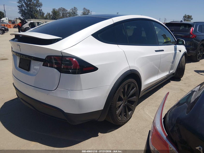 2022 Tesla Model X Dual Motor All-Wheel Drive VIN: 7SAXCBE54NF360891 Lot: 45651218