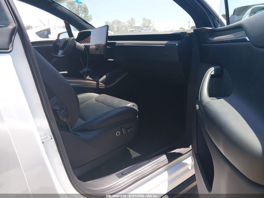 2022 Tesla Model X Dual Motor All-Wheel Drive VIN: 7SAXCBE54NF360891 Lot: 45651218