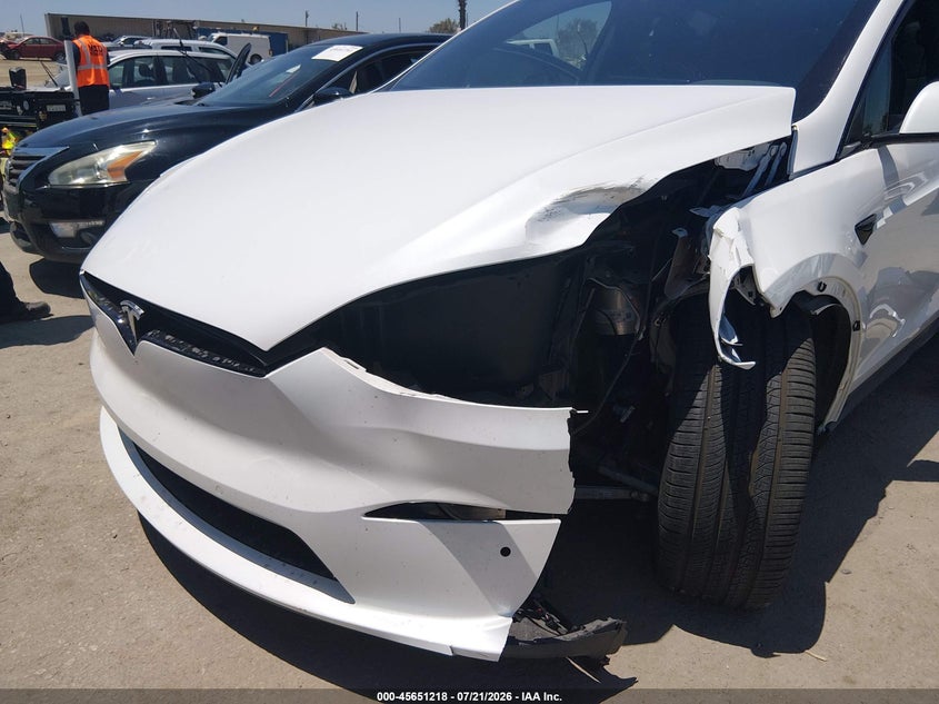 2022 Tesla Model X Dual Motor All-Wheel Drive VIN: 7SAXCBE54NF360891 Lot: 45651218