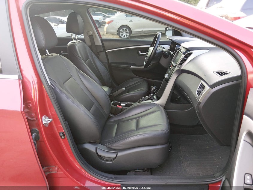 2016 HYUNDAI ELANTRA GT auction photo 5