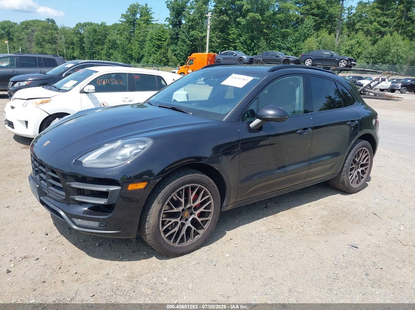 PORSCHE MACAN 2017 VIN WP1AF2A52HLB61077