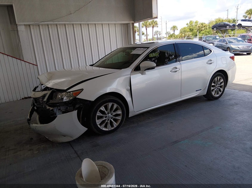 Vin: jthbw1gg0d2010732, lot: 46149899, lexus es 300h 20132