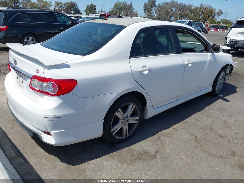 2013 TOYOTA COROLLA auction photo 4
