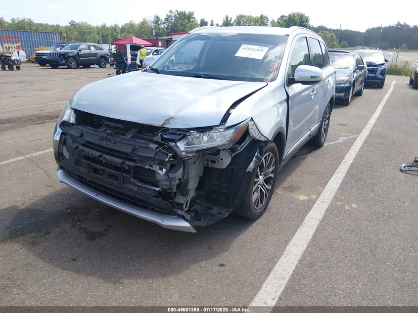 2016 Mitsubishi Outlander Se/Sel VIN: JA4AD3A30GZ040677 Lot: 45651368