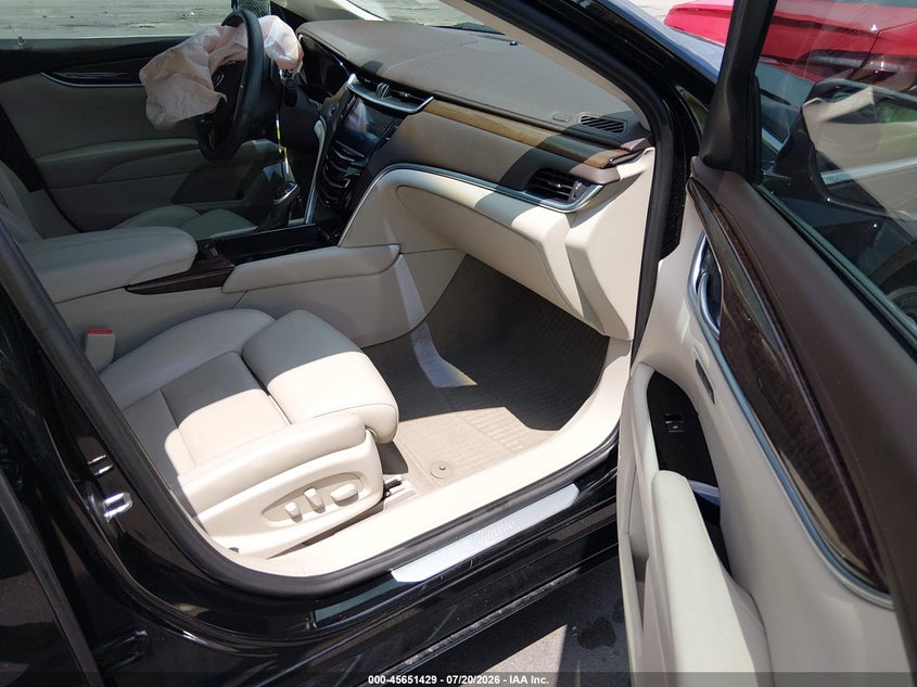 2014 CADILLAC XTS auction photo 5