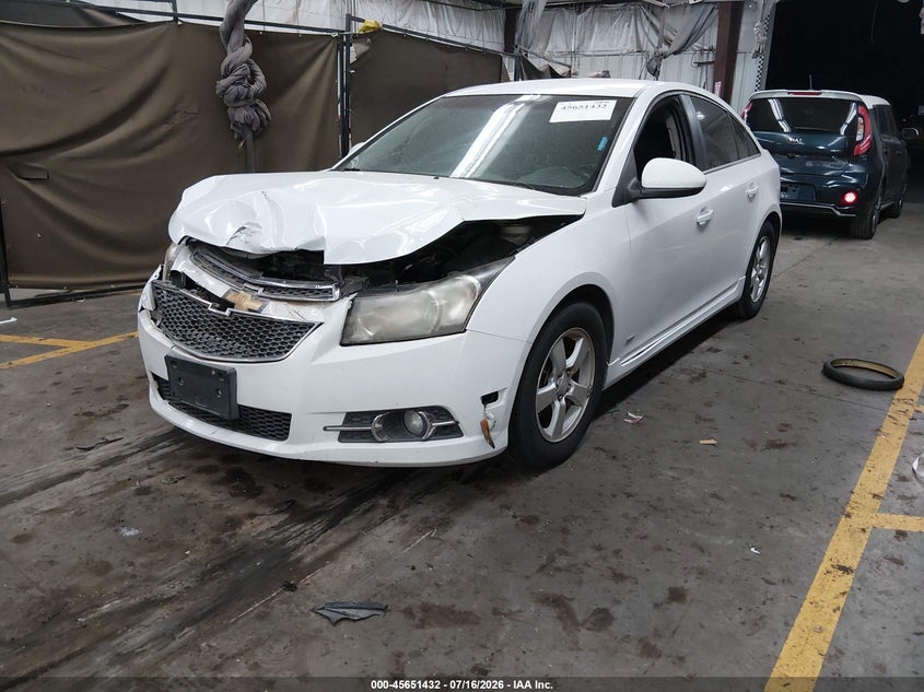 2012 CHEVROLET CRUZE auction photo 2