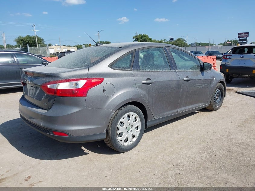 Vin: 1fahp3f22cl217356, lot: 46149990, ford focus se 20124