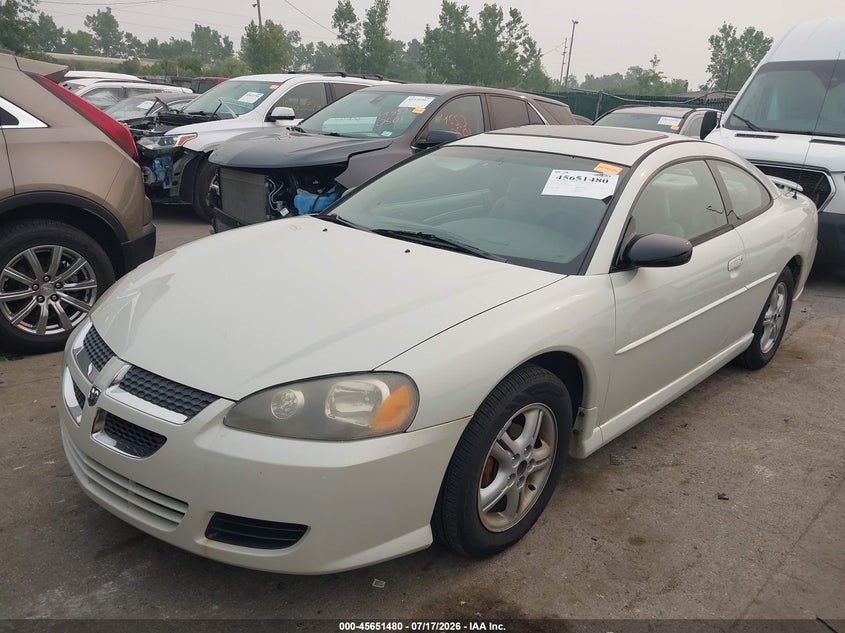 2004 DODGE STRATUS auction photo 2