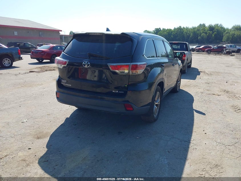 2015 TOYOTA HIGHLANDER auction photo 4
