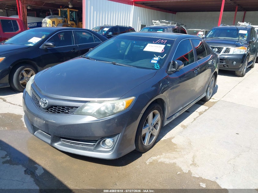 Vin: 4t1bf1fk9eu320743, lot: 46150173, toyota camry se 20142