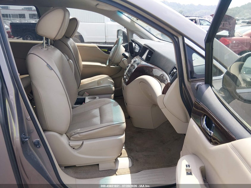 2015 NISSAN QUEST auction photo 5