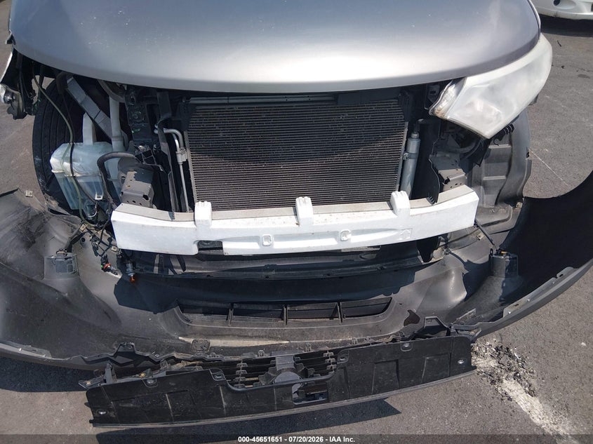 2015 NISSAN QUEST auction photo 6
