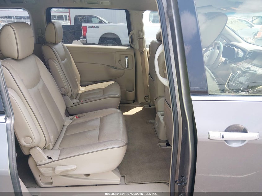 2015 NISSAN QUEST auction photo 8