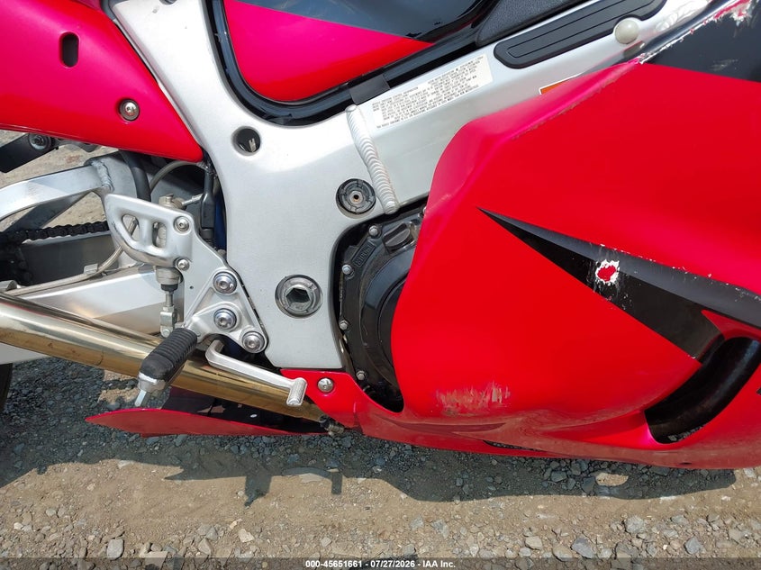 2005 SUZUKI GSX1300 auction photo 8