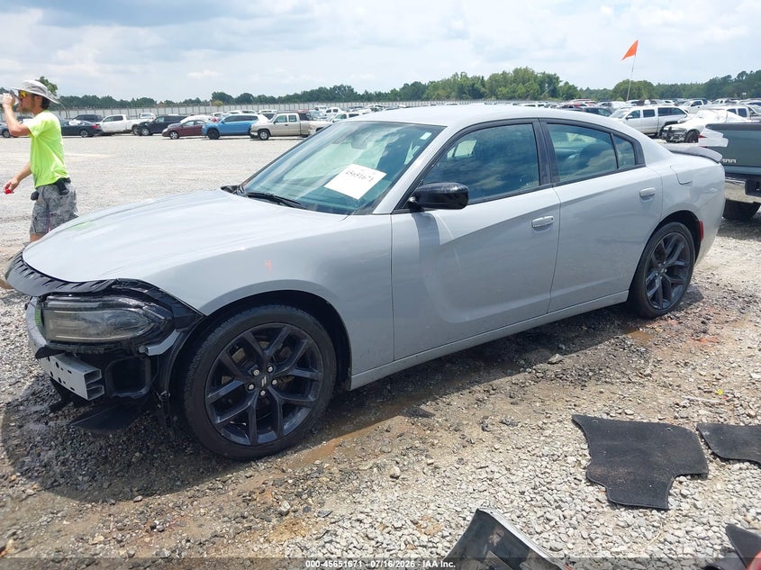 2020 Dodge Charger, Right Front, IAAI, VIN 2C3CDXBG8LH195760 — photo 2