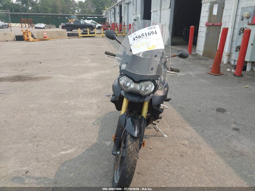 2011 TRIUMPH MOTORCYCLE TIGER auction photo 1