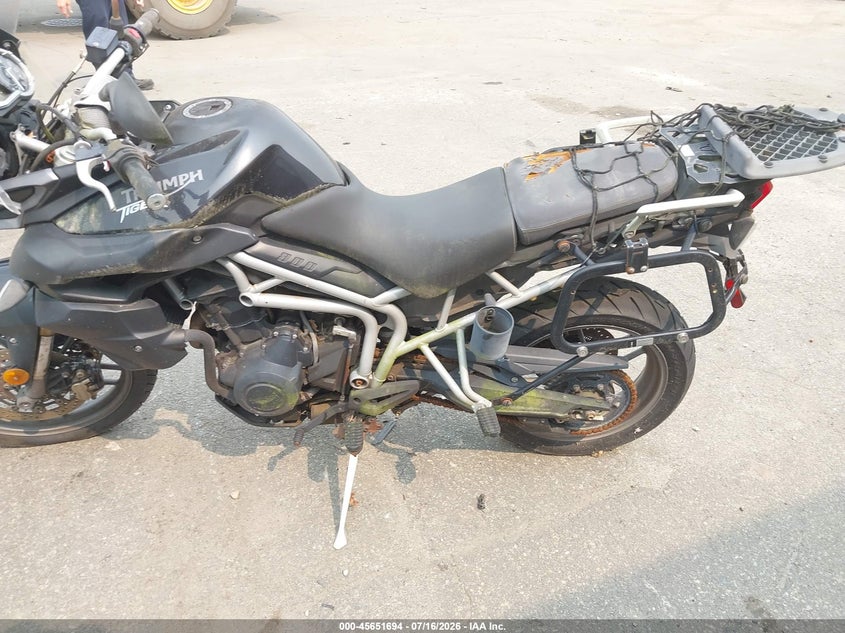 2011 TRIUMPH MOTORCYCLE TIGER auction photo 6