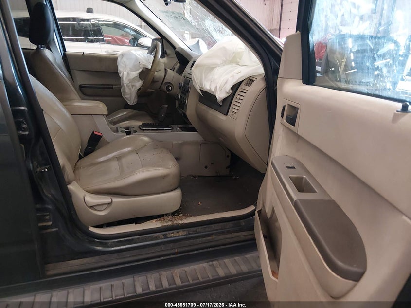 2008 FORD ESCAPE auction photo 5