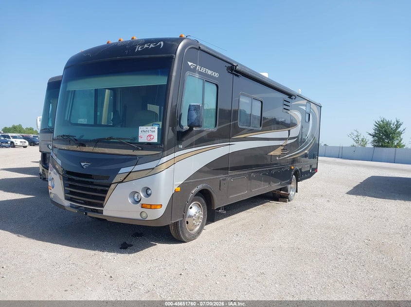 2011 FORD F53 auction photo 2