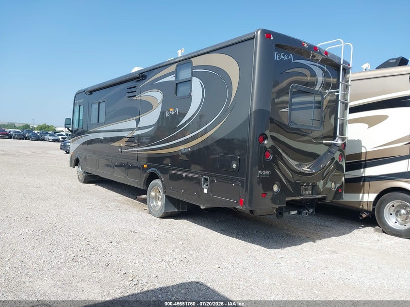 2011 FORD F53 auction photo 3